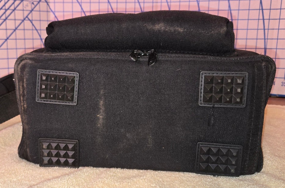 Used AVCOM PSA-37D Portable Spectrum Analyzer – Powers On