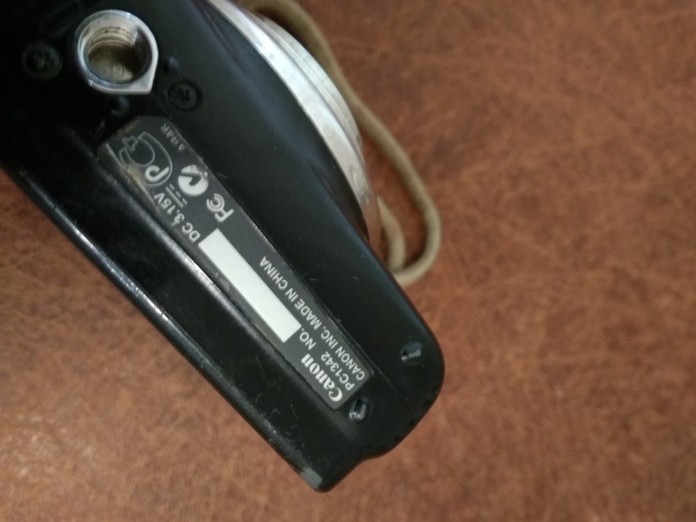 Canon PowerShot A2100 is 12.1MP Digital Camera. not Work