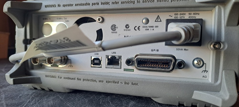 Agilent Keysight 33220A 20MHz Function Waveform Generator