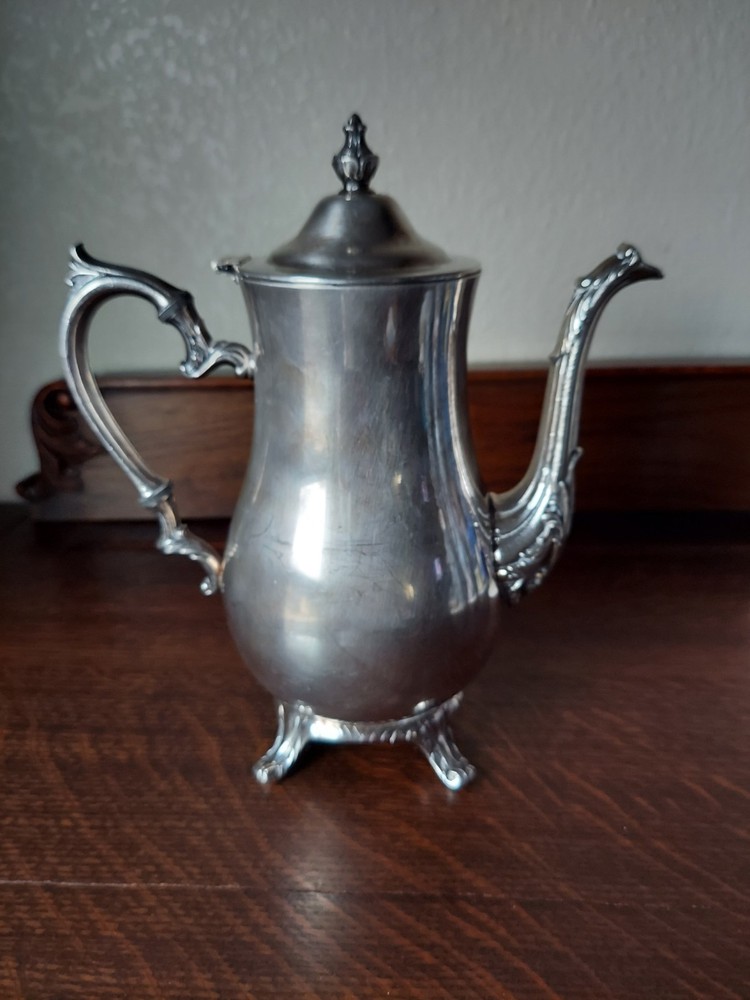 Vtg I.S Co. Silver Plated Coffee/Tea Pot
