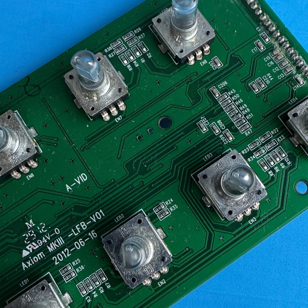 M-AUDIO AXIOM AIR 49 MIDI Controller Part Lighted Control Knob Encoder Board PCB