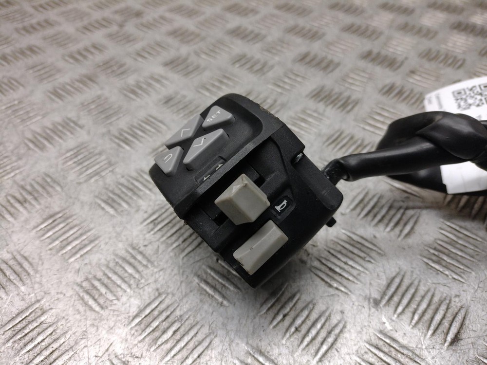 2018 KTM 125 DUKE Left Hand Switch Gear