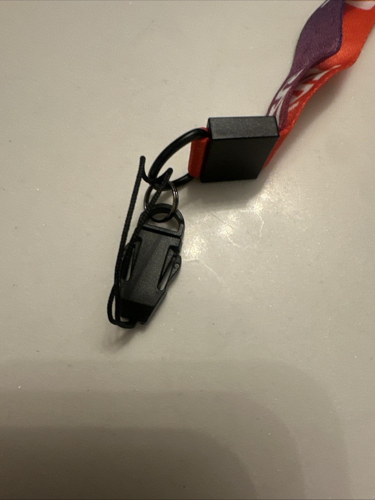 Raz Lanyard