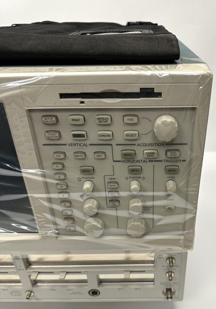 Tektronix CSA8000 Communications Signal Analyzer