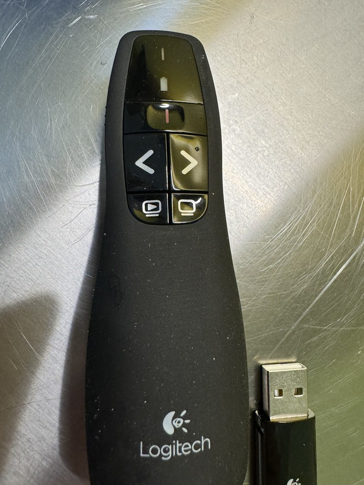 Logitech R400 Wireless Pointer Presentation Remote for Basic Slide Navigation