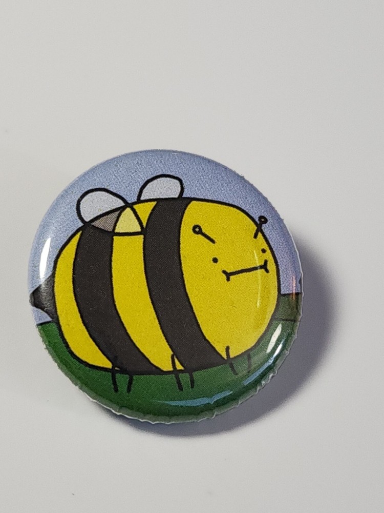 Fat Cartoon Bee Button Pin 1" Small Size