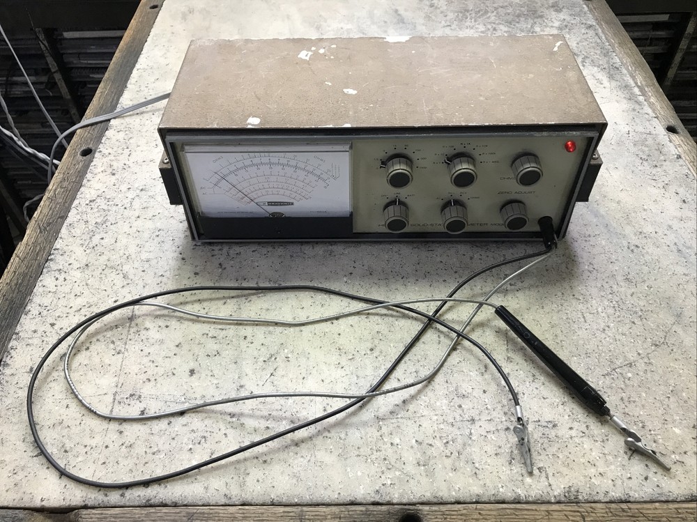 Vntg Heathkit Utility Solid State Voltmeter Model IM-16 - Powers On - 902 2401