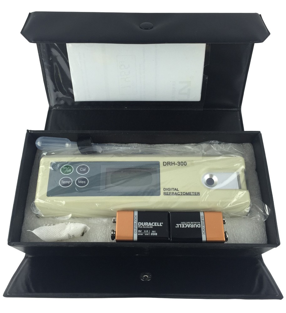 Azzota® Digital Salinity Refractometer, Salinity Range 0-28%