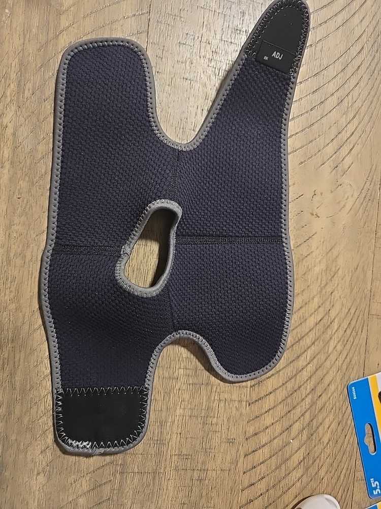 3M ACE Neoprene Adjustable Ankle Support (207248)