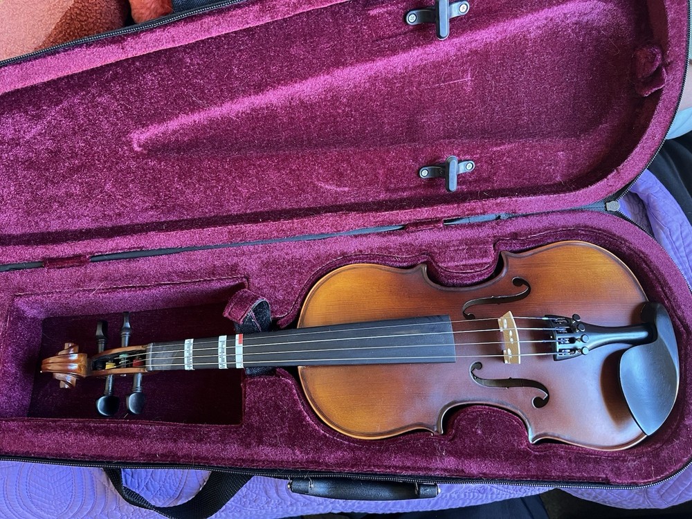 Victor S. Oldenburg Violin with Hard Case