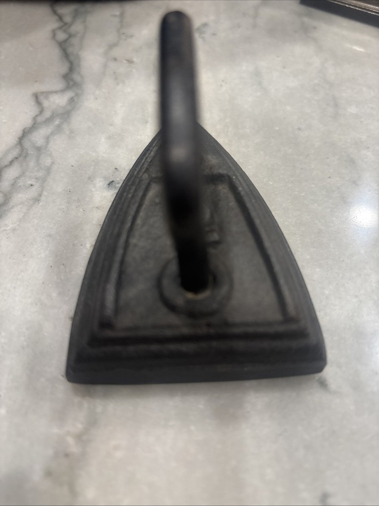 Antique Cast Iron Sad Iron No. 2 Flat Iron Primitive Laundry Tool