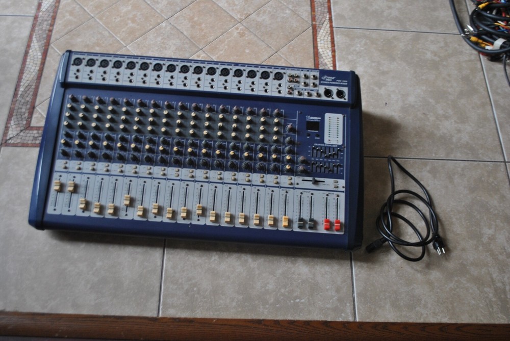 pyle pro pmx 1608 16 chanel 1200 watts mixer