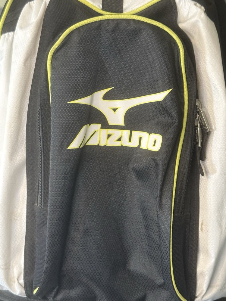 Mizuno Multi Sport Backpack Many Compartments. Great Condition