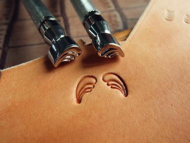 Stainless Steel  leather craft wings Decorative pattern Stamp Tool