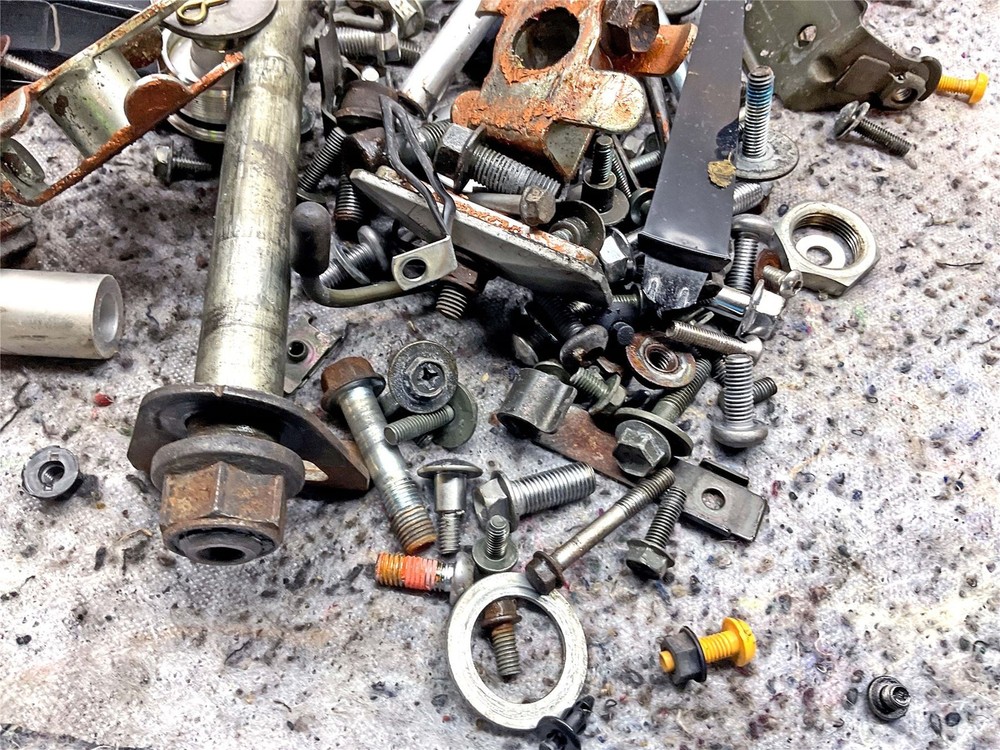 2004 Suzuki SV650S Assorted Nuts, Bolts & Fixings