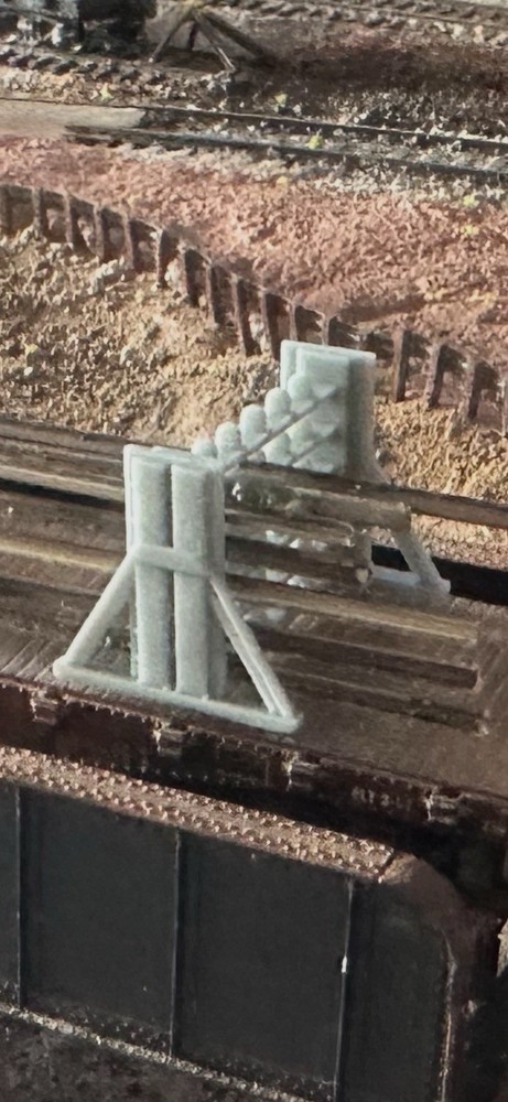 HO Scale ~ Ribbon Rail ~ Small Racks 6 Pack.