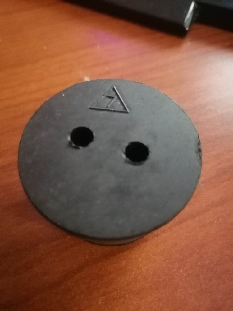 2 holes #7 rubber stopper