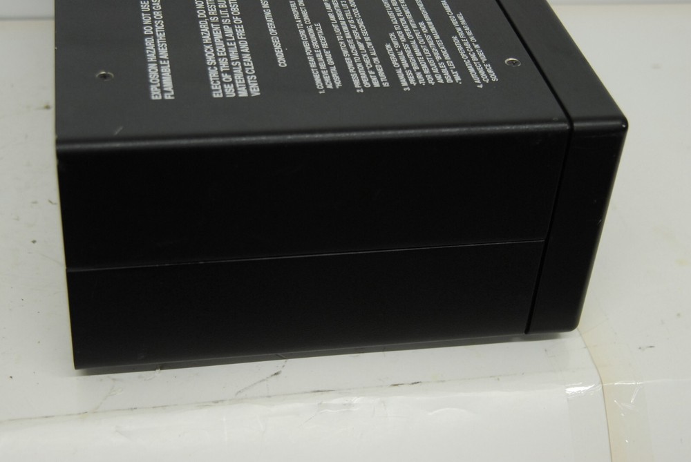 Linvatec Intravision 8425A Automatic Light Source