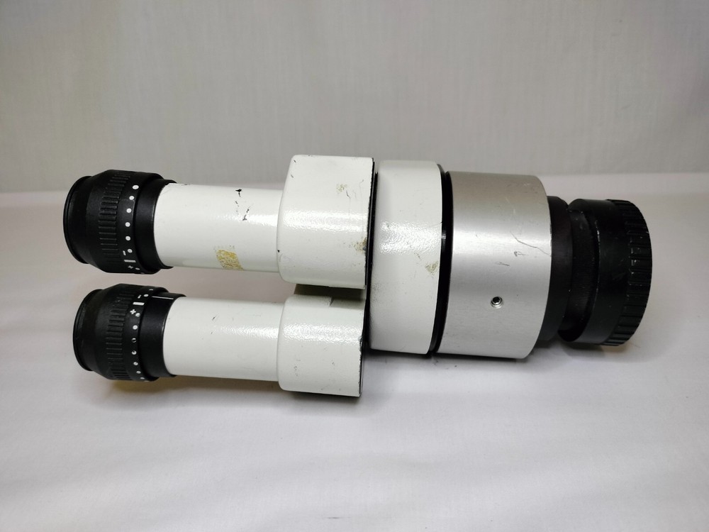 Leica 10407743 Binocular Microscope Head w/ 2pcs. Eyepiece