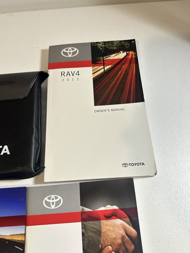 2011 Toyota RAV4 Owner's Manual Set