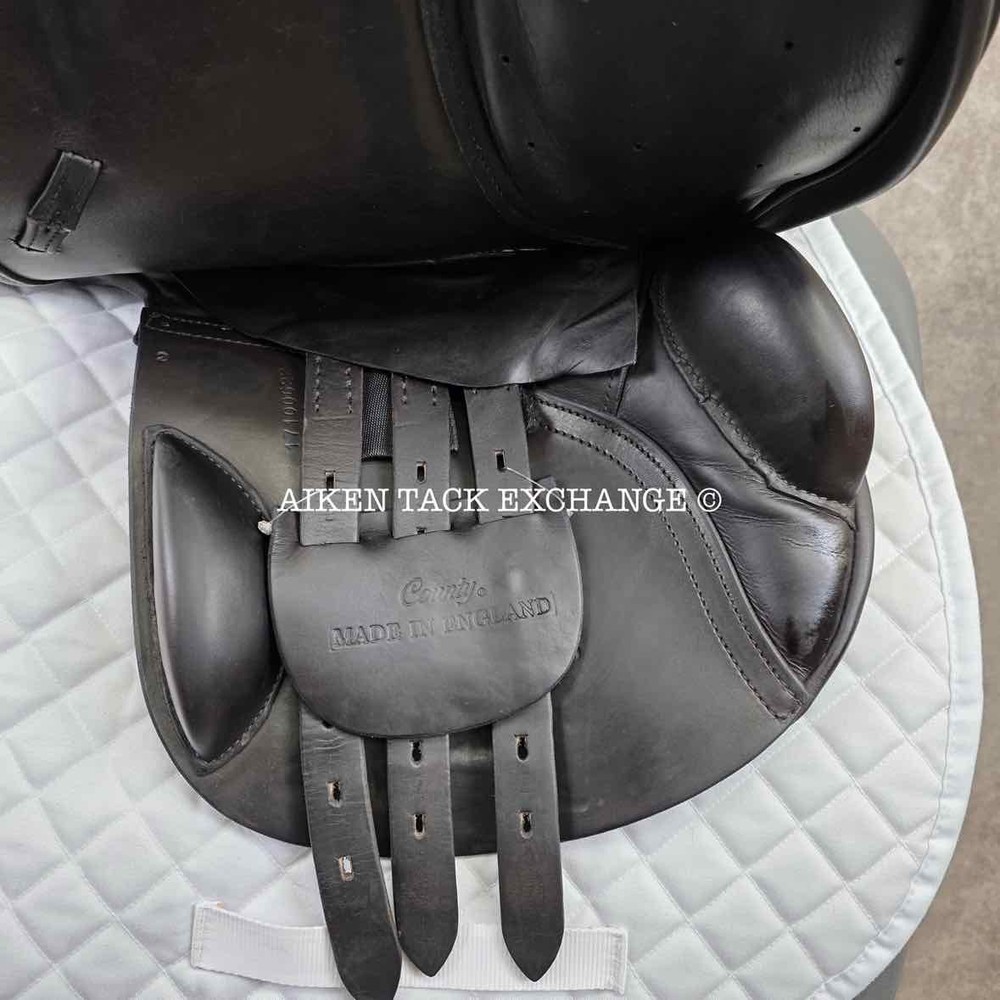 2017 County Solution Jump Saddle, 17.5" Seat, Narrow Tree (Read Description)