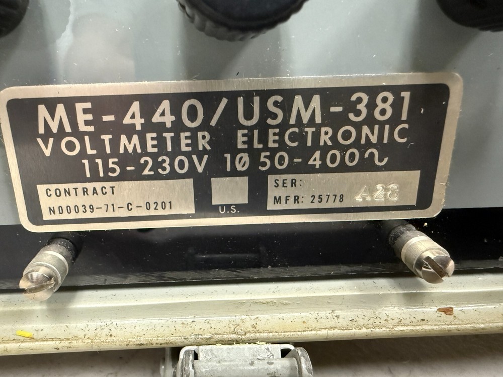 Naval Electronic Systems Command Voltmeter Electronics AN/USM-381