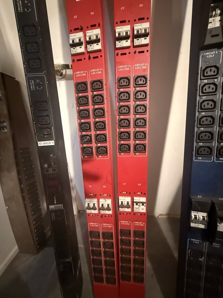 Eaton Metered Input Rack Power Distribution Units (PDUs