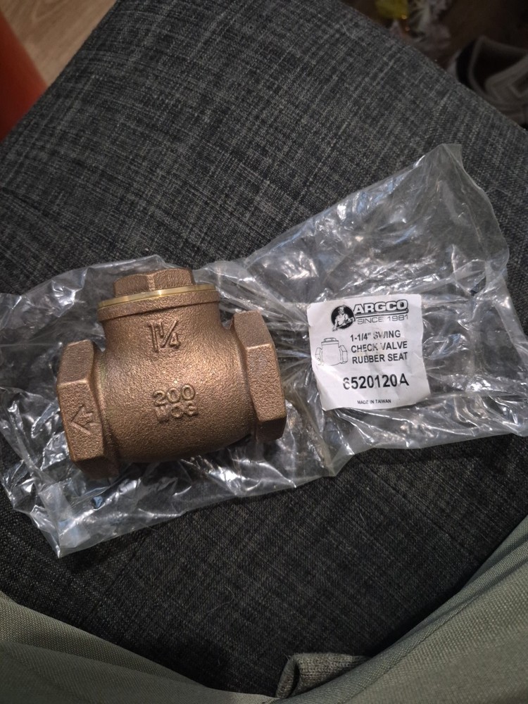 Check Valve 1-1/4" Rubber Seat Brass