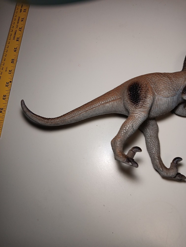 IMPERIAL DEINONYCHUS GREY Dinosaur FIGURE