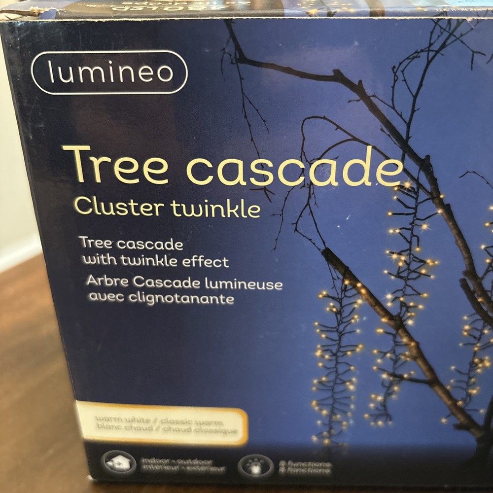 Lumineo Tree Cascade Cluster Twinkle Lights - 480 LED - 6 Drops