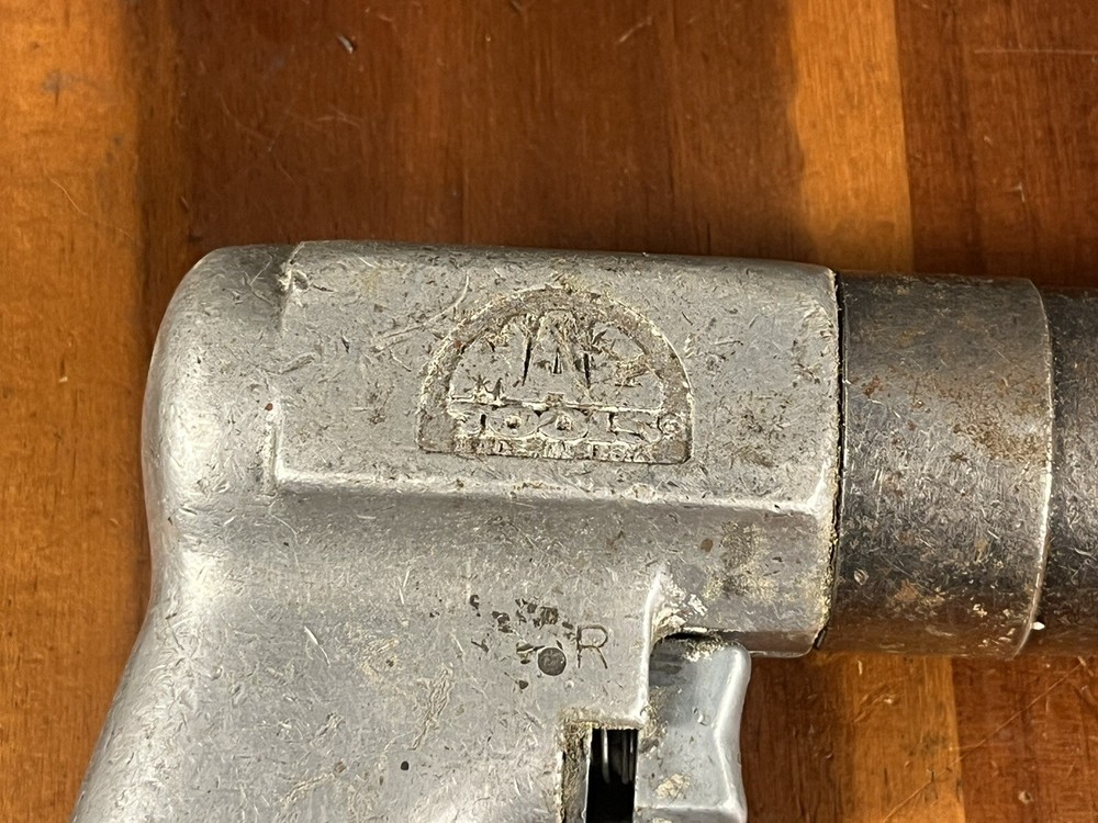 MAC TOOLS ADK800A REVERSIBLE PNEUMATIC DRILL. 3/8” Drive.