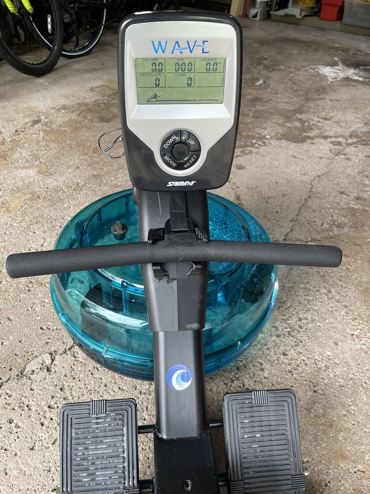 Stamina Elite Wave Water Rowing Machine - 351450