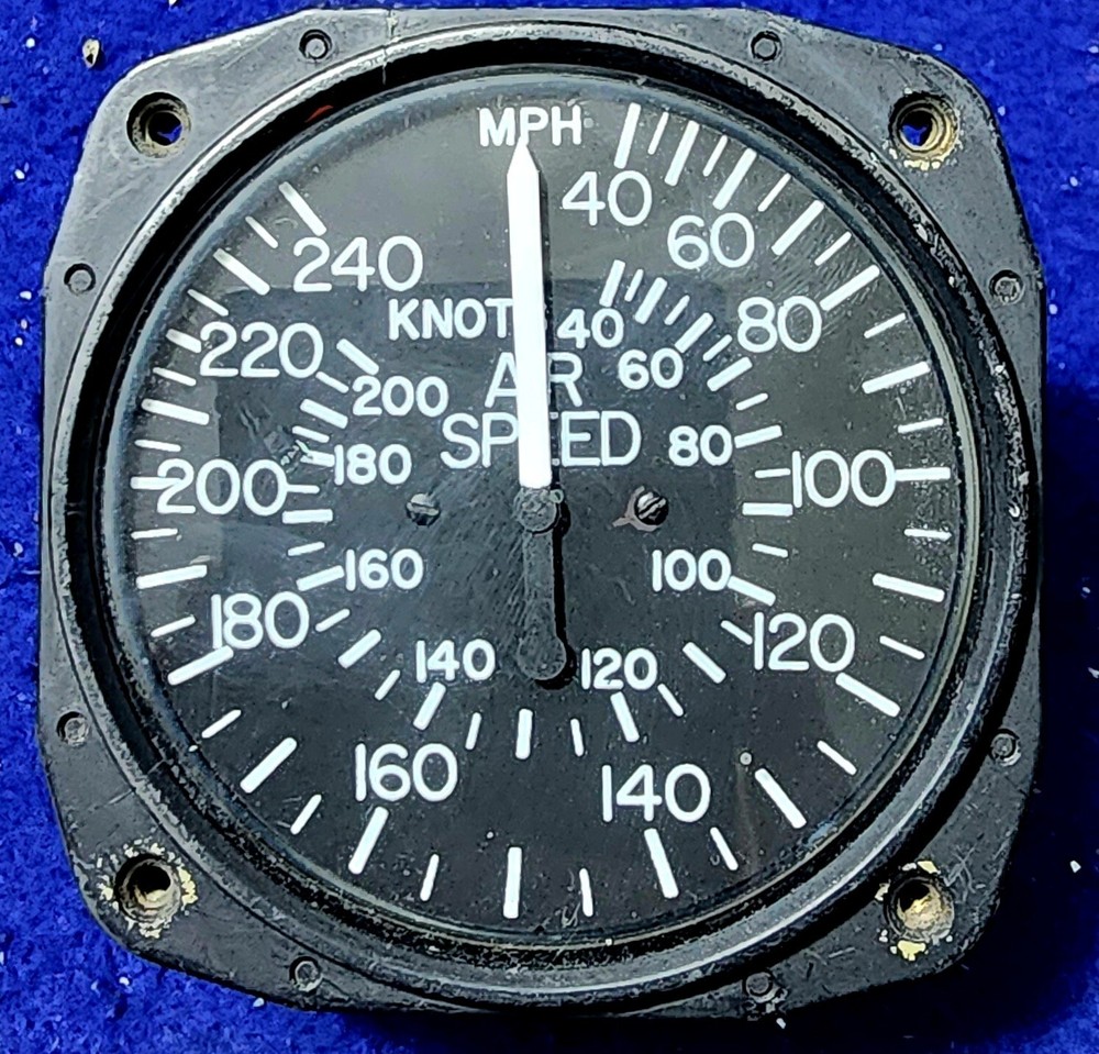 Kollsman Airspeed Indicator 586k-026