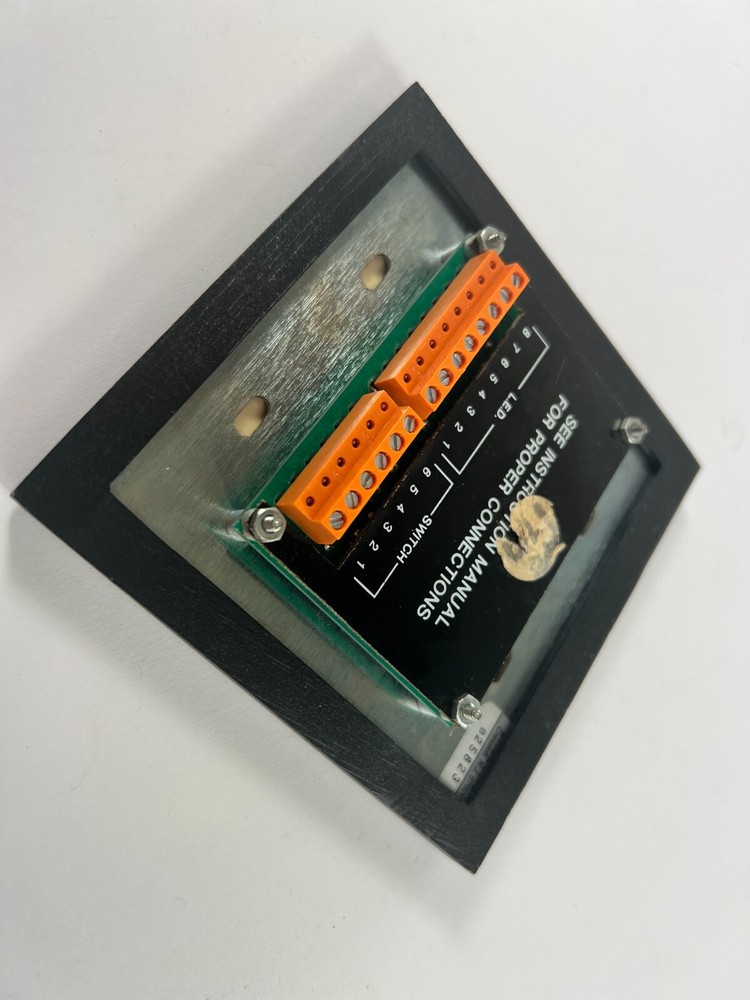 Crestron 4-Button Keypad Switch – Bronze with Bezel and LEDs