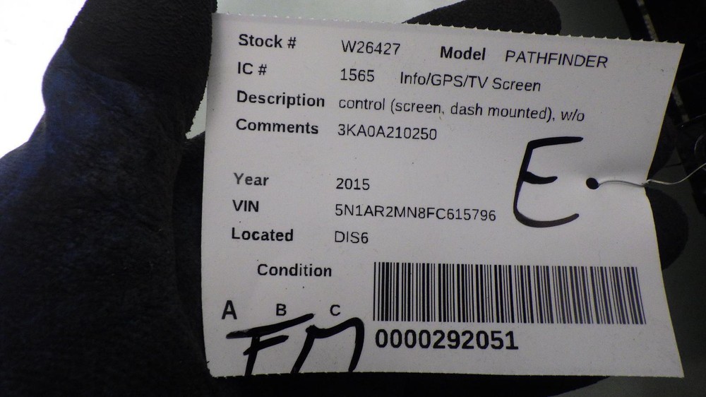 15 NISSAN PATHFINDER Info Screen control 3KA0A210250