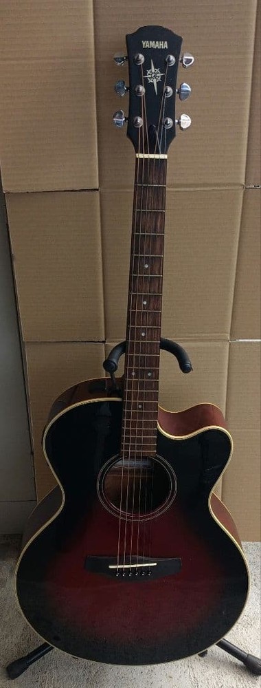 Yamaha CPX-5 VS