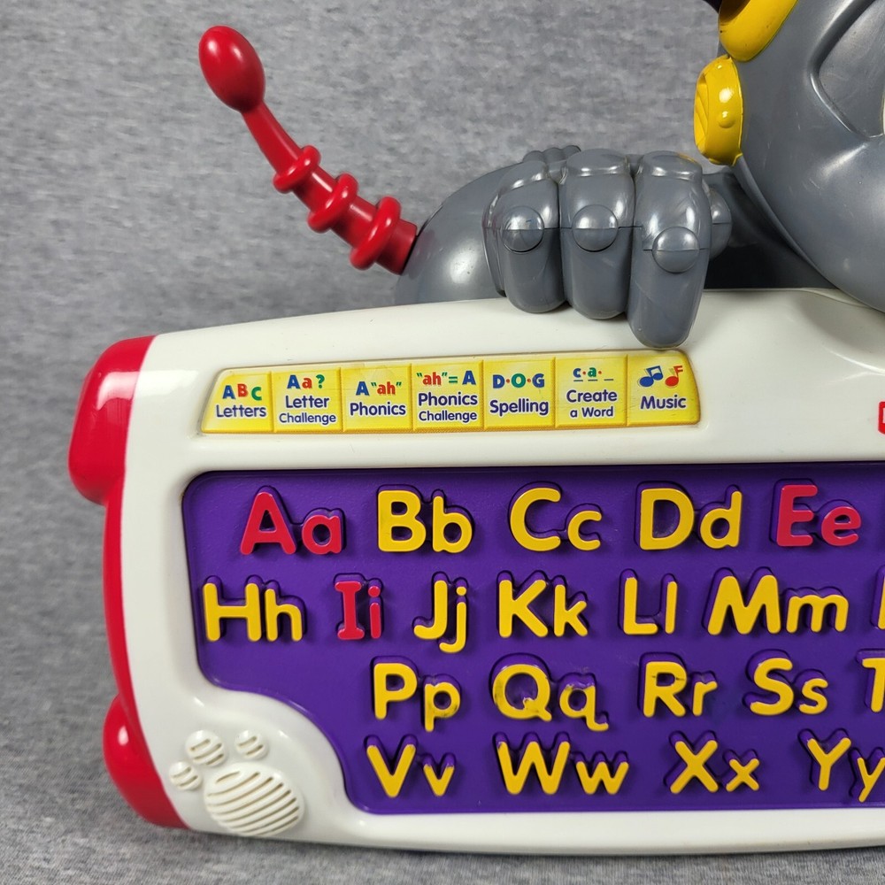 FISHER PRICE FETCH THE PHONICS BOT ANIMATED LEARNING DOG 6 LEARNING MODES WORKS