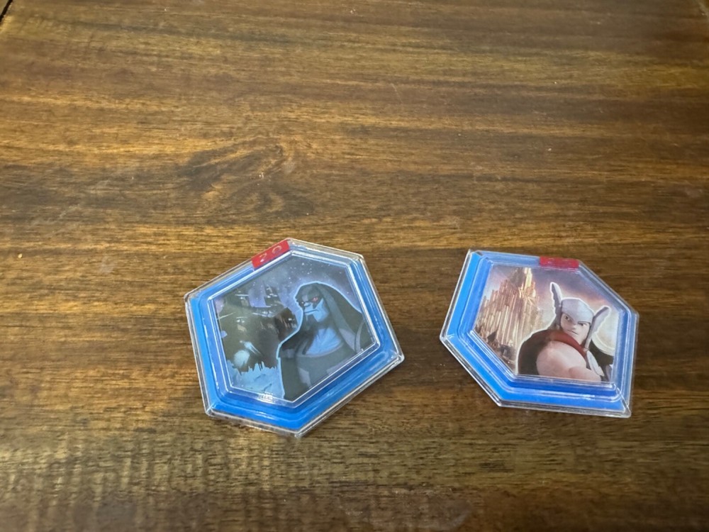 Marvel Disney Infinity 2.0 8figures 2 story modes and game