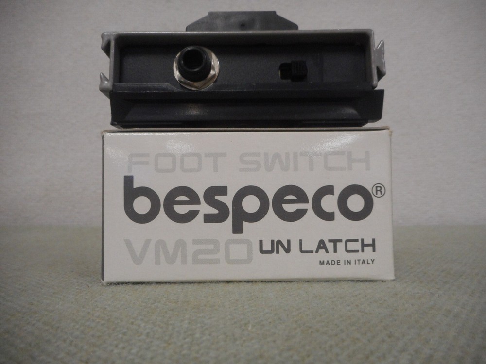 Vintage Bespeco VM-20 Unlatch Footswitch