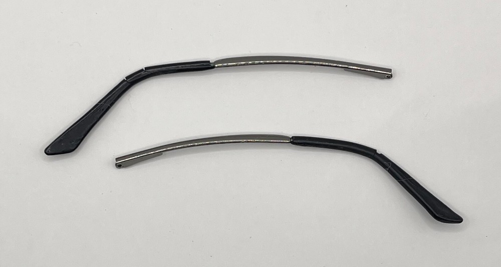 1342 - RAY BAN 3186 SILVER/ BLACK   BOTH TEMPLES AUTHENTIC