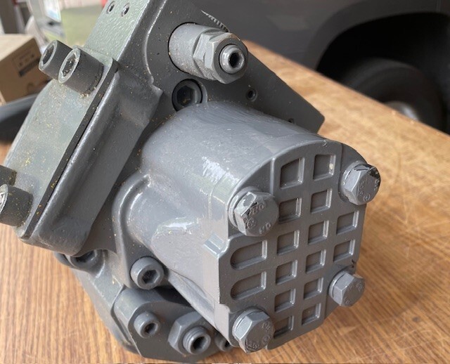 HP2D18XR HYDRAULIC PUMP