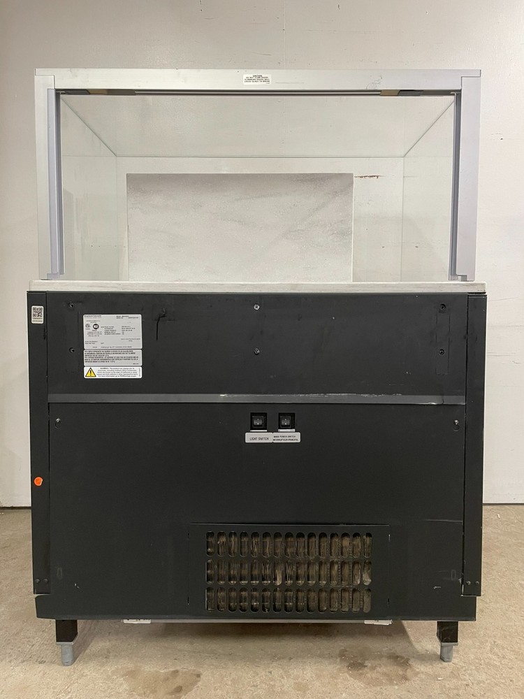 Structural Concept SBZ4052DR 40" Glass Top Display Case