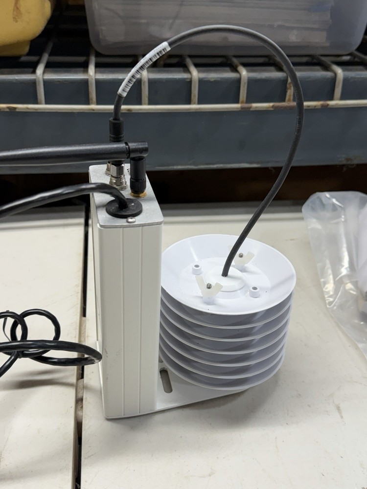 AROYA Climate Station W/ Poe Adapter And Cable