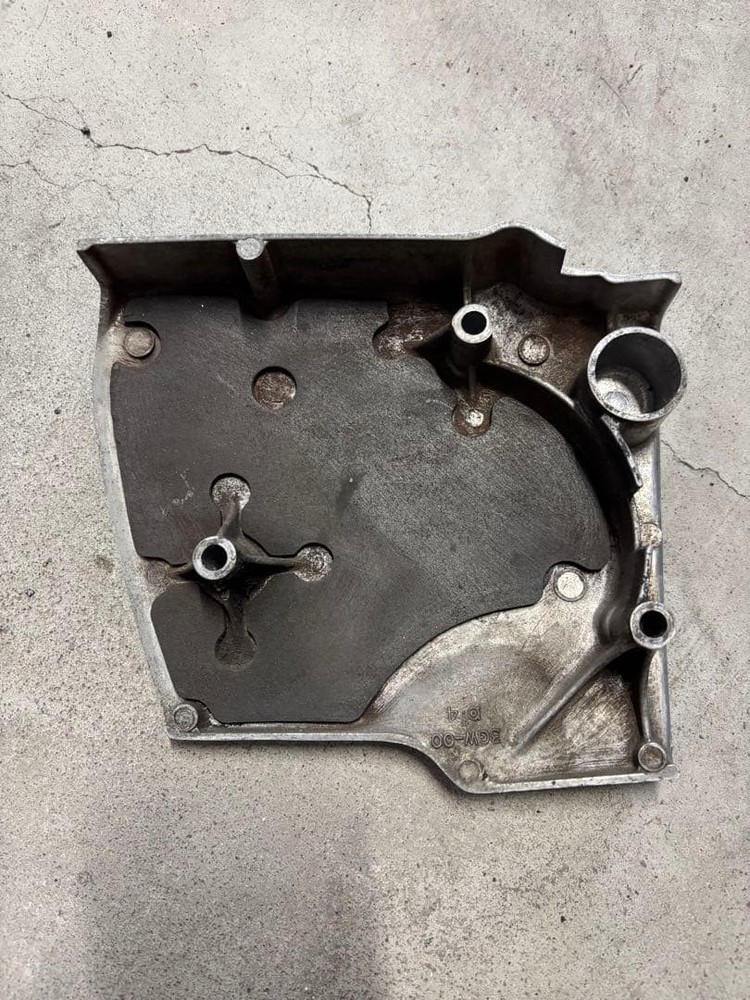 SR400 Crankcase Sprocket Cover