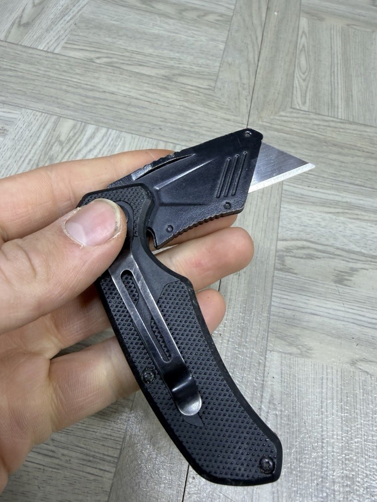 Kobalt Tools Folding Box Knife Black Box Cutter Sharp