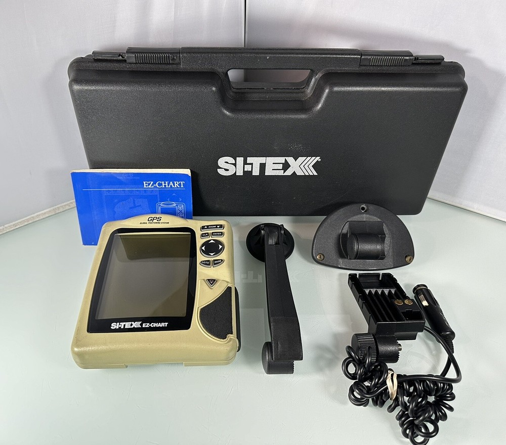 Si-Tex EZ-Chart GPS Chartplotter 5.5” Built In World Map w/ Case *Screen Burn*