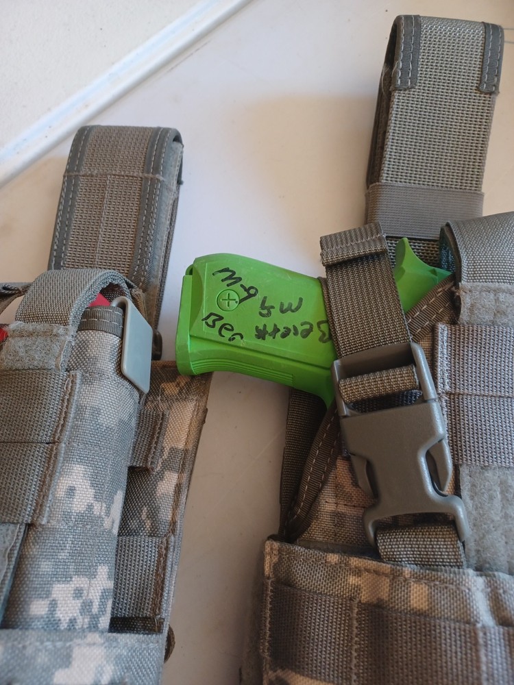 USGI Eagle Universal Holster ACU Excellent Used