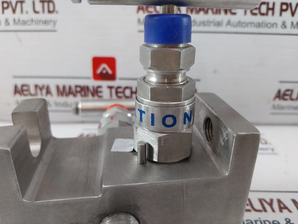 Excelock 2VM/H-SS 316 Needle Valve E201 FF