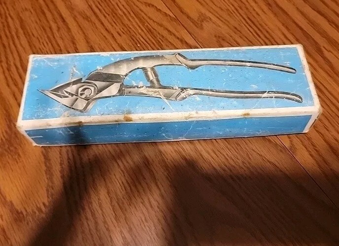 ¾ Inch Strap Shear (Vintage)