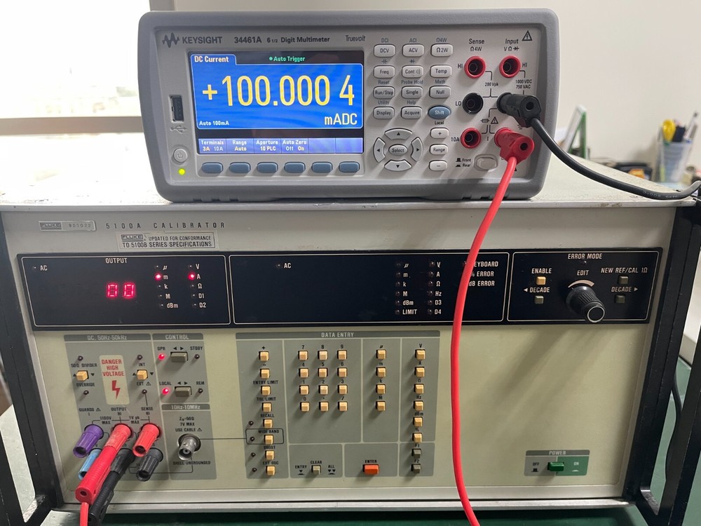 Fluke 5100A Calibrator (Front panel updated To 5100B Series Specifications)_5022